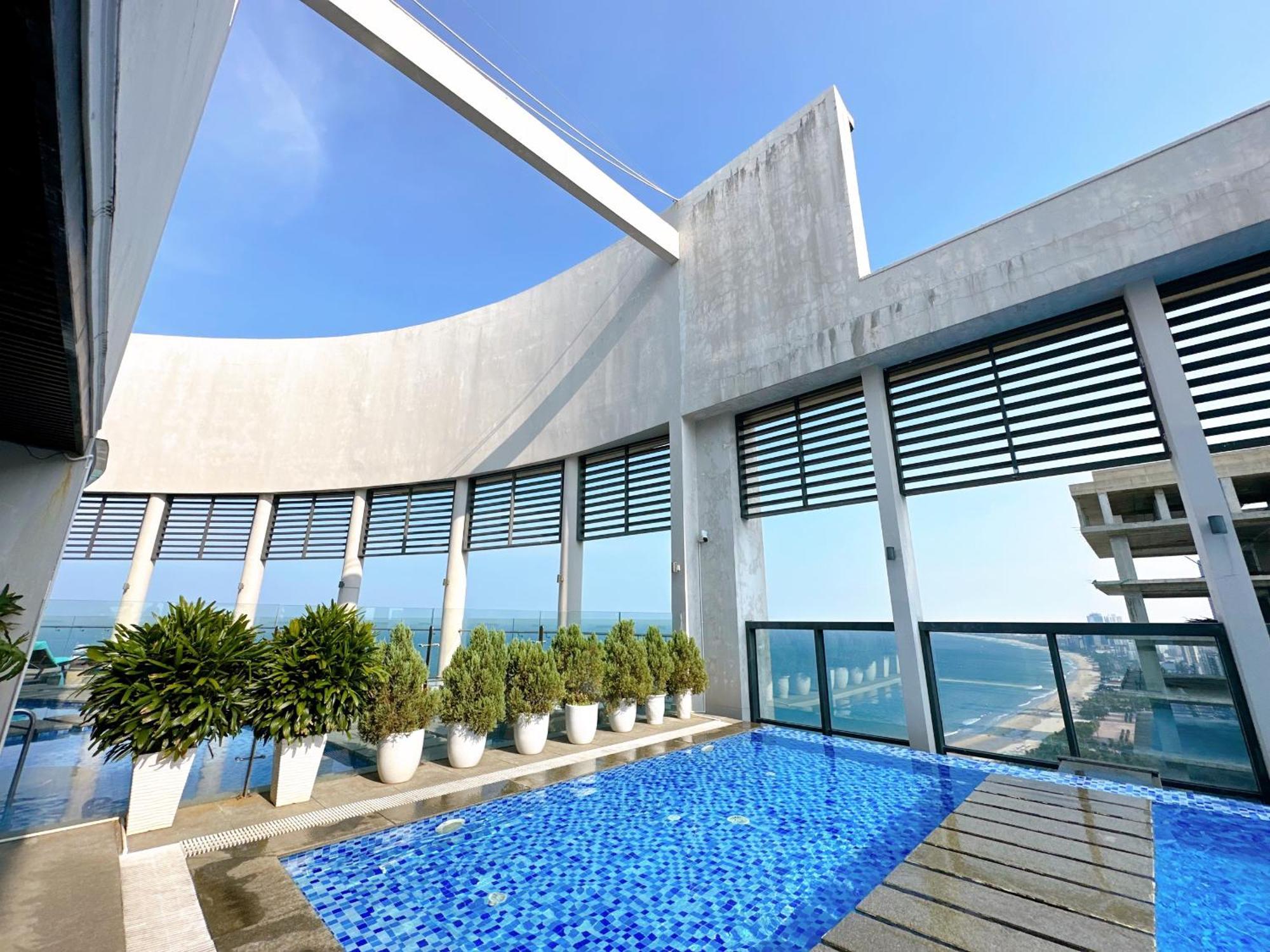 Luxury Apt Opposite Mykhe Beach Da Nang Buitenkant foto