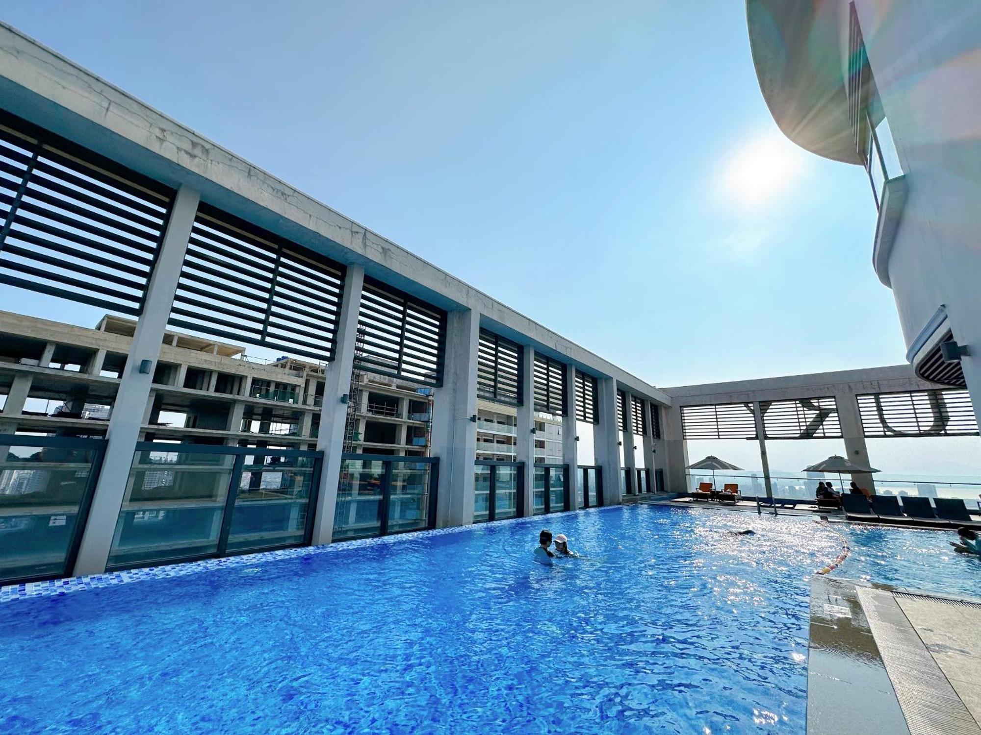 Luxury Apt Opposite Mykhe Beach Da Nang Buitenkant foto